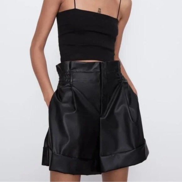Zara Black Waxed Effect Shorts - Size Large - NWT - Picture 3 of 11